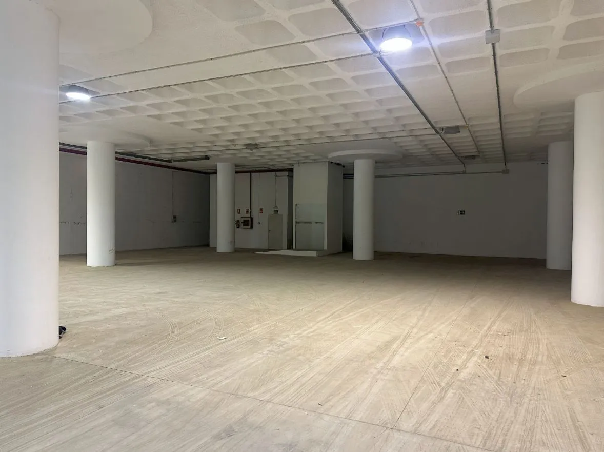 Registro fotográfico de la nave ref. N0594, ubicada en Santa Cruz